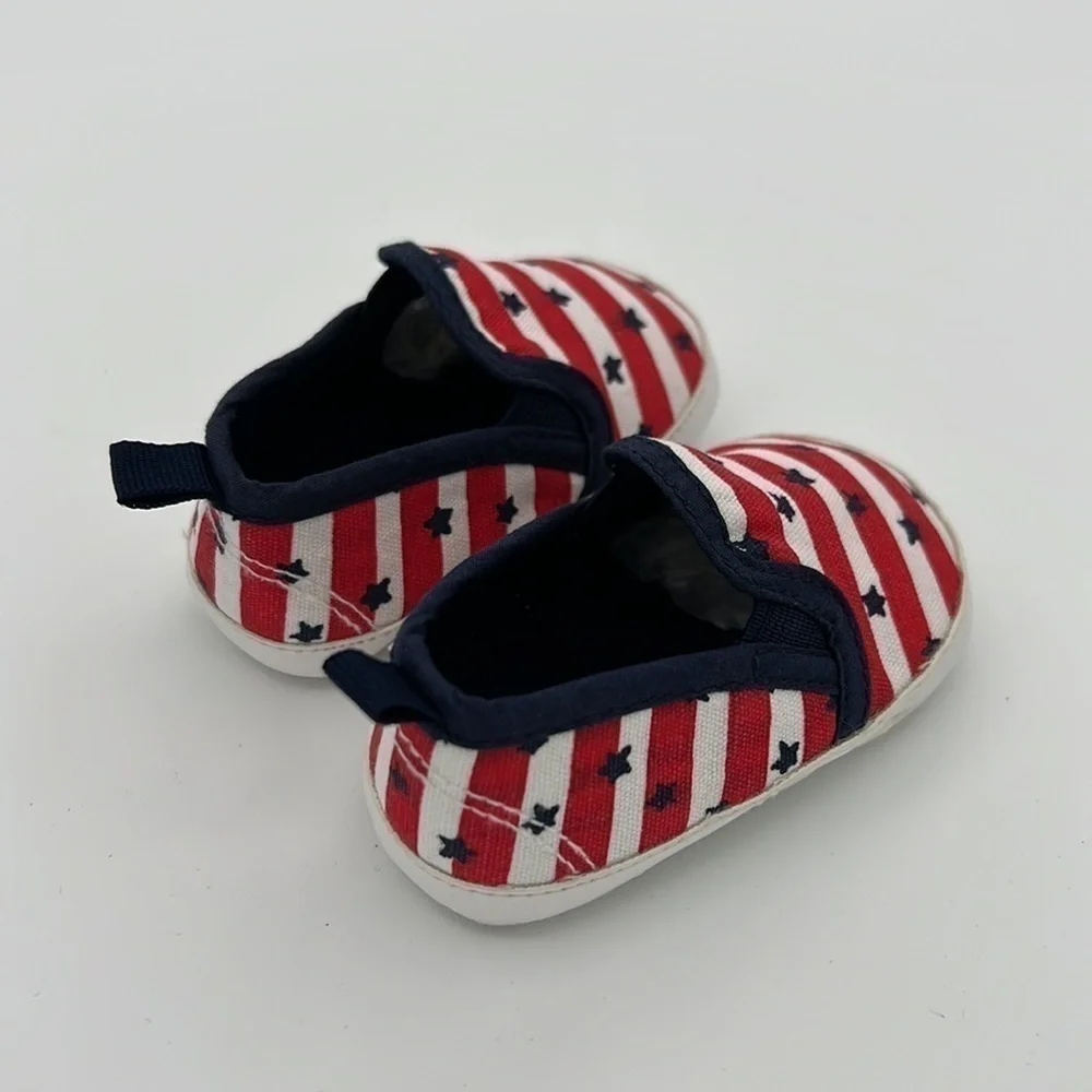 Old Navy patriotic red white and blue canvas sneakers size 0-3 months